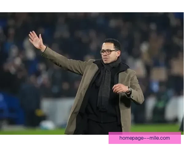 斯特拉斯堡签约前英超名宿利亚姆罗西尼尔担任新赛季主教练